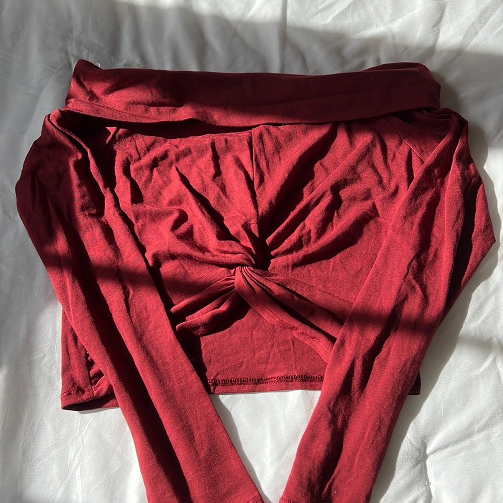 Off the Shoulder Twist Front Long Sleeve Crop Top